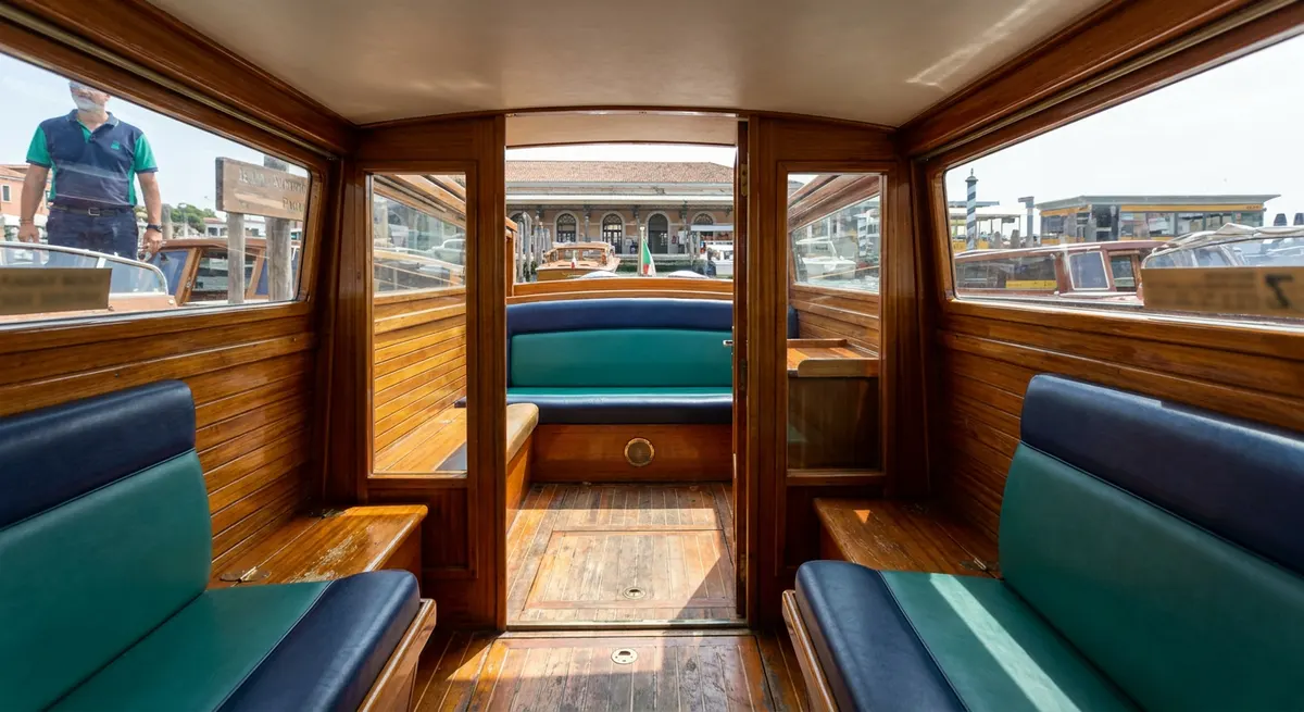 WaterRoute: Seating and cabin